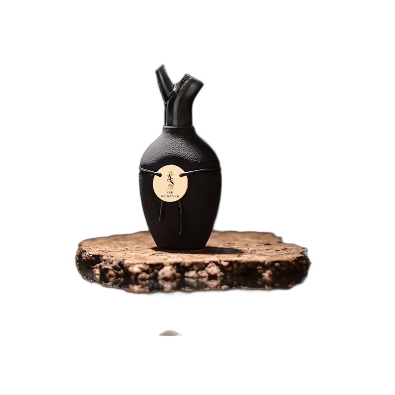 scents of wood oud in calvados